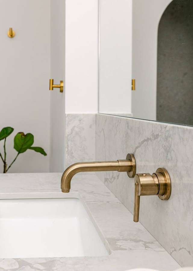 Bathroom detail